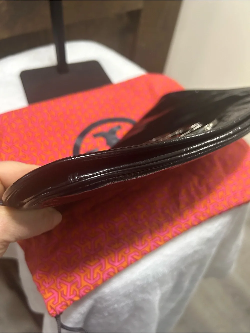 Tory Burch Black Patent Leather Logo Wristlet Clutch - Picture 13 of 14